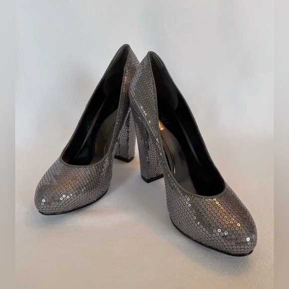 Nine West Silver Gray Metallic Sequin Round Formal Block Heels Shoes Pumps 8