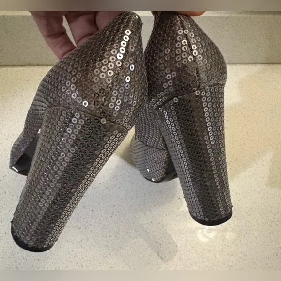 Nine West Silver Gray Metallic Sequin Round Formal Block Heels Shoes Pumps 8