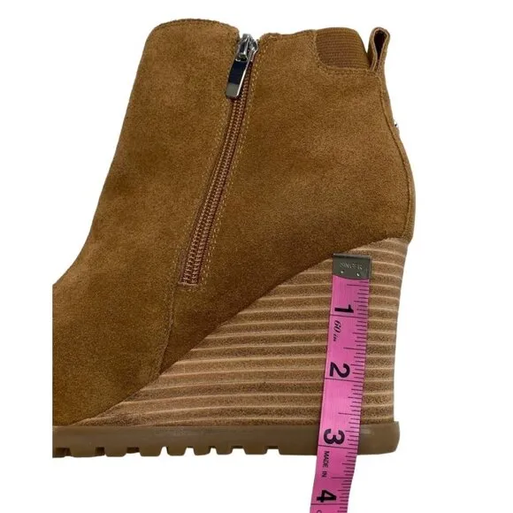 Nine West Suede Wedge Booties Women's 8 Light Brown Expansion-Panels Zipper NEW