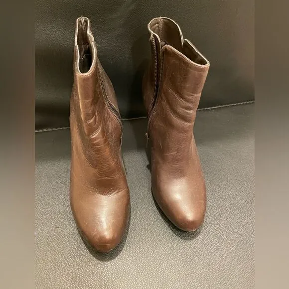 NINE WEST Ankle Booties