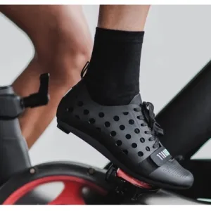 NO BULL Cycling Shoes Mens Size 9 Women's 10.5 Black Indoor Outdoor