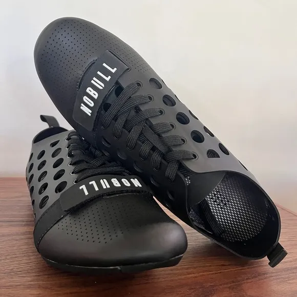 NOBULL M10.5/12W Cycling Spinning Shoes Workout Fitness Carbon Black Athletic