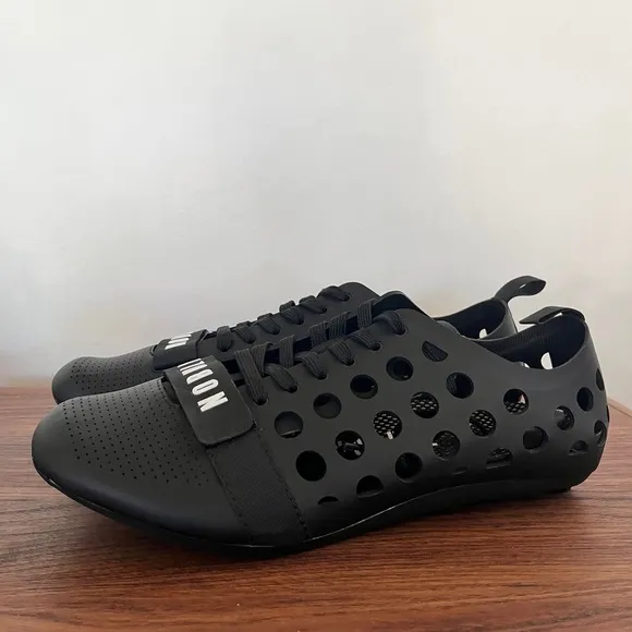 NOBULL M10.5/12W Cycling Spinning Shoes Workout Fitness Carbon Black Athletic