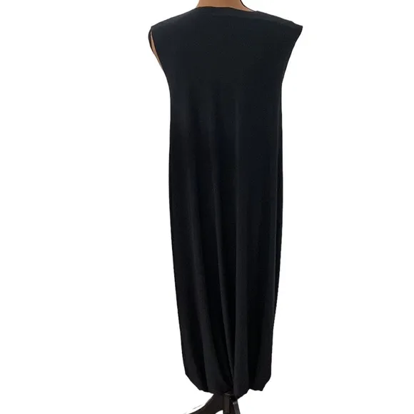 Norma Kamali black sleeveless long swing dress with gathered hemline maxi sz XS