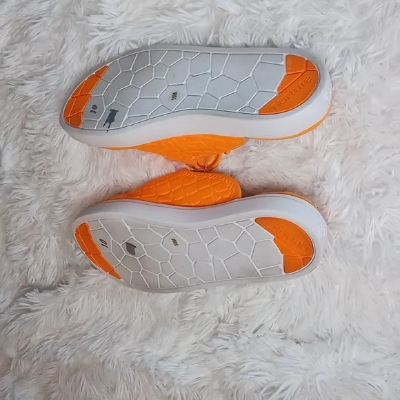 Nurture neon orange slip on Croc Embossed comfort shoes Size 10 New