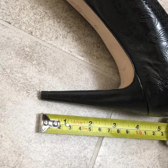 NWOB Cole Haan (Nike air) platform peep toe heels 10 Black