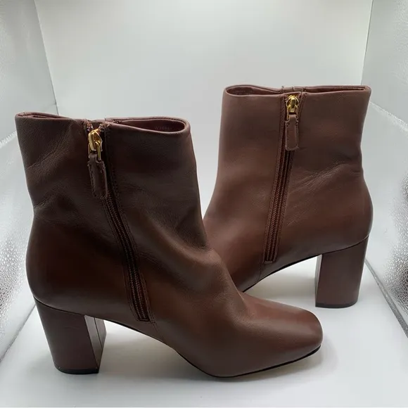 NWOB Cole Haan Womens Chrystie Square Toe Bootie brown leather heel size9B  1299