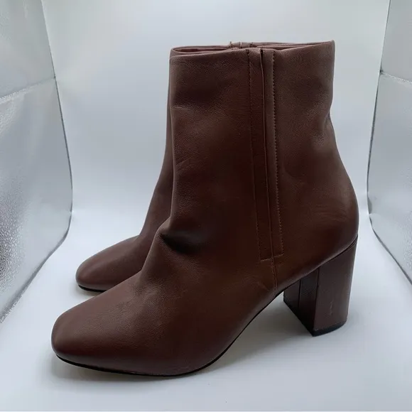 NWOB Cole Haan Womens Chrystie Square Toe Bootie brown leather heel size9B  1299