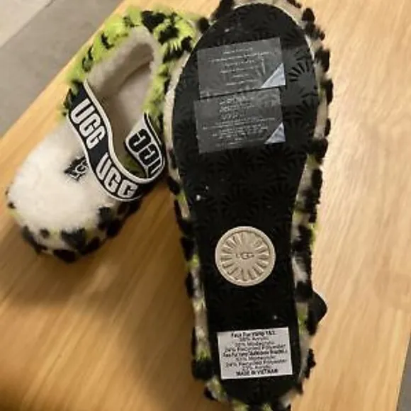 NWOB UGG Fluff Yeah Animalia Slide