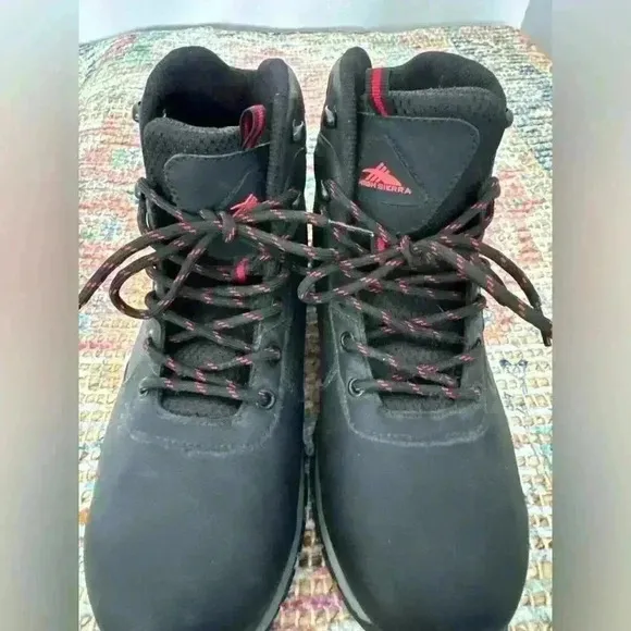 NWOT High Sierra “Piney” Waterproof Hiking Boots Mens Size 10