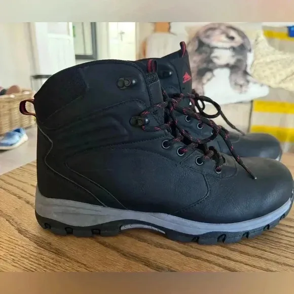 NWOT High Sierra “Piney” Waterproof Hiking Boots Mens Size 10
