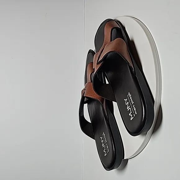 NWOT MJNY Marc Joseph Roman Court Slippers Sandal Flip-flop Leather Brown 10