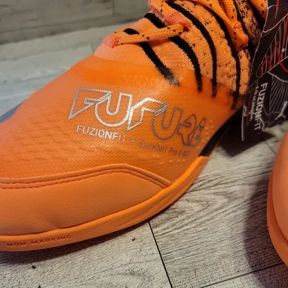NWOT Puma Future 1.3 Pro Neon Critus indoor Soccer Shoes‎ Mens SZ 13 106755-01