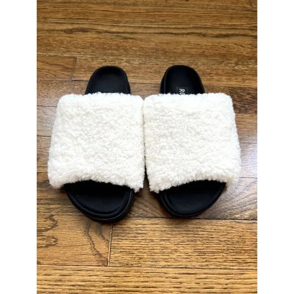 NWOT Roam Fuzzy Shearling Slider Slipper Women's Size 7