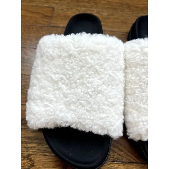 NWOT Roam Fuzzy Shearling Slider Slipper Women's Size 7