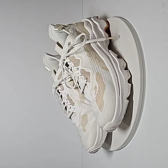 NWOT Sorel Kinetic Breakthru Day Lace Sneaker Tennis Shoes Lifestyle White 9.5