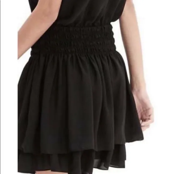 NWOT spring summer minimalist RARE Banana Republic embroidered gathered dress