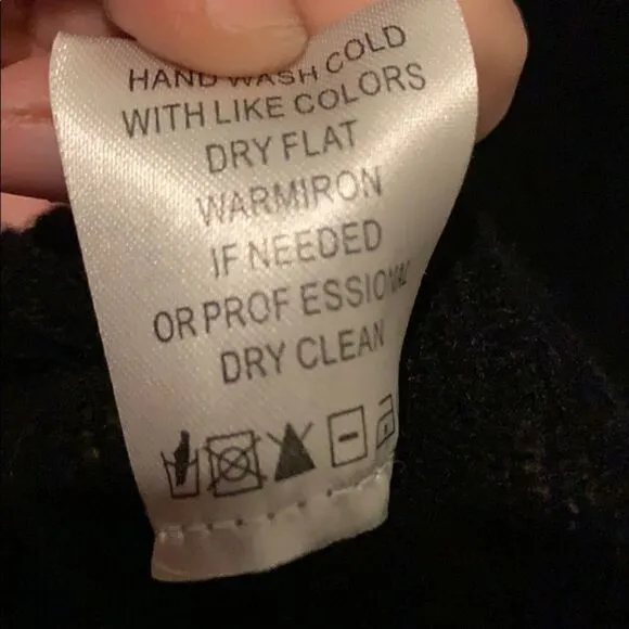 NWOT Subtle Luxury cashmere sweater mini dress s/m