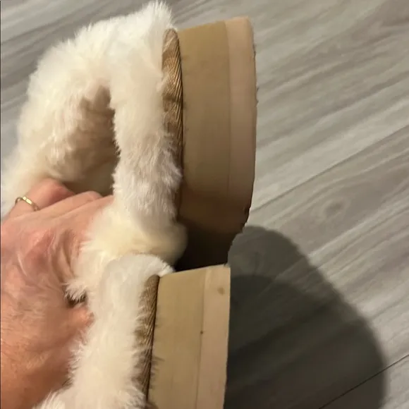 NWOT UGG Disquette Suede Fur Platform Slippers Chesnut Size 8