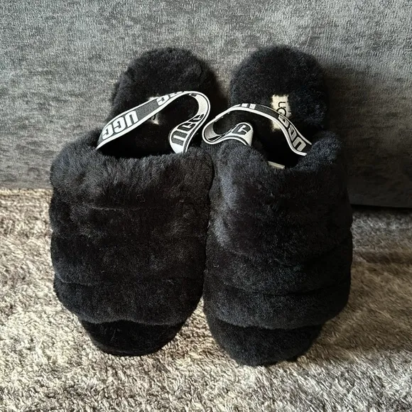 NWOT Ugg Fluff Yeah Shearling Slingback Slippers Black Lamb Fur Women’s 7