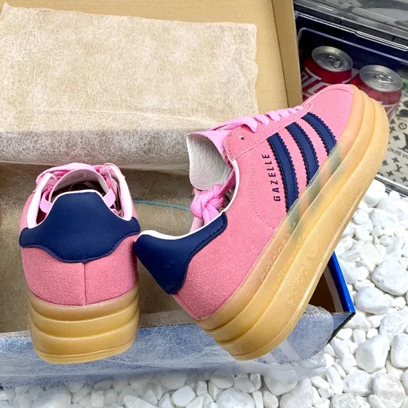 NWT Adidas Originals 2022 Release Gazelle Pink Glow/Blue/Gum Sneaker