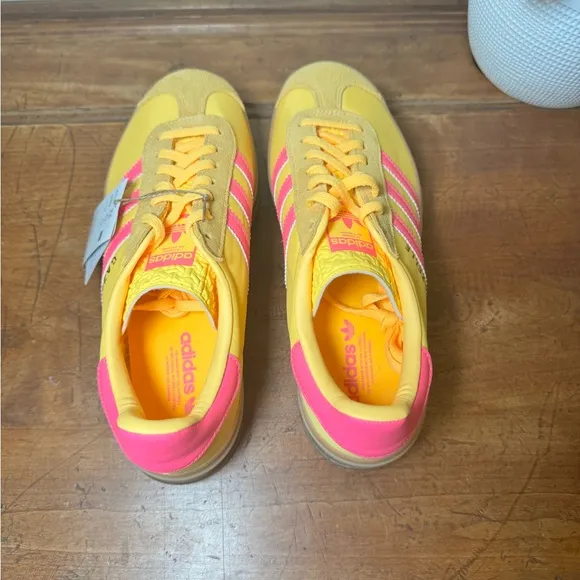 NWT Adidas Originals  Gazelle Bold in Spark &amp; Lucid Pink Sneakers, Size 7.5
