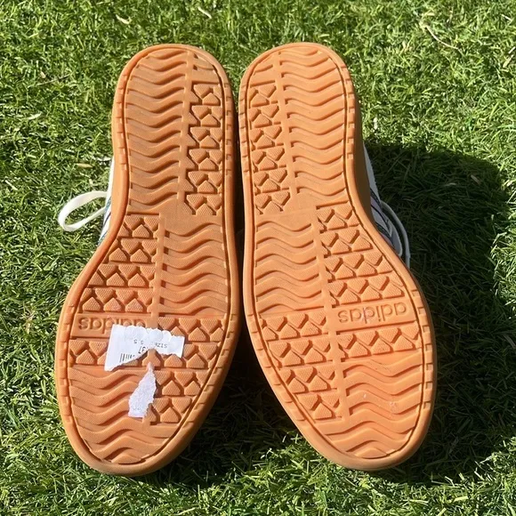 NWT ADIDAS VL Court Bold Shoes