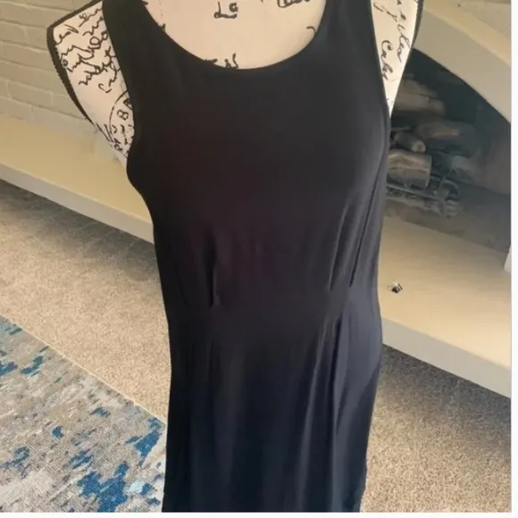 NWT Anthropologie dress Black sheath Y2K 90s minimalist sleeveless crepe sz 12