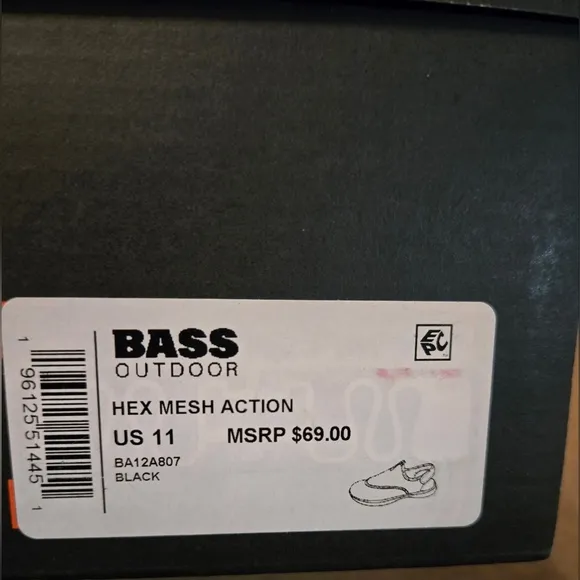 NWT Bass Womens Outdoor Mesh Action Hiking Shoe