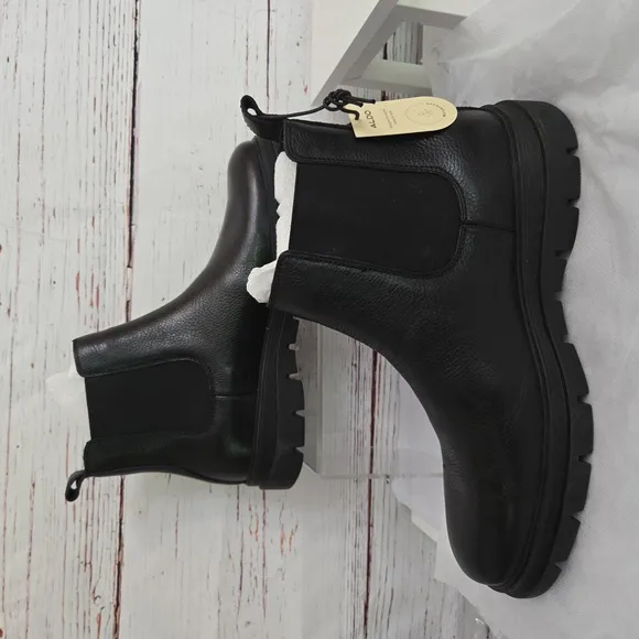 NWT Black Leather Mens Aldo Chelsea Boots Size 9.5