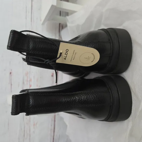 NWT Black Leather Mens Aldo Chelsea Boots Size 9.5