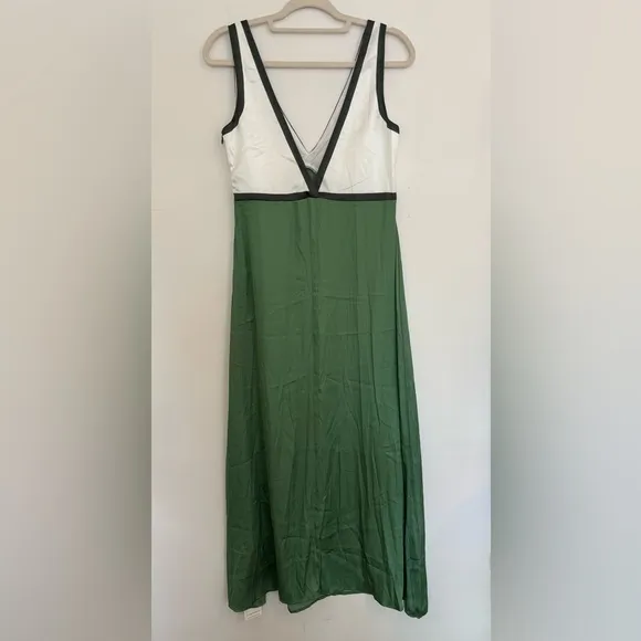 NWT Commense Green Satin Contrast Trim V neck Long Midi Maxi Dress