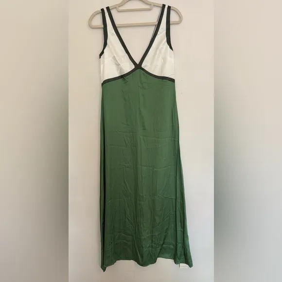 NWT Commense Green Satin Contrast Trim V neck Long Midi Maxi Dress