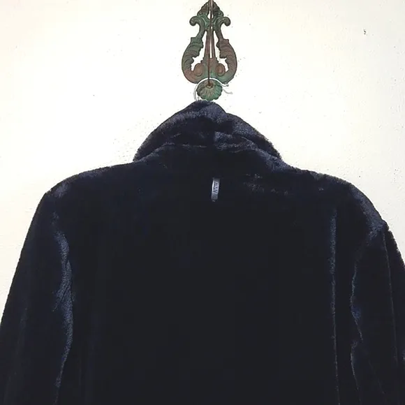 NWT DKNY Black Luxury Long Faux Fur Coat Women's Size XLarge MSRP $315