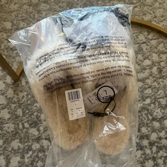 NWT Express Satin Faux Fur Lined Embellished Slippers, Beige, Size Large 9-10