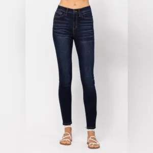 NWT Judy Blue PLUS   REG Size High Waisted Dark Wash Hand Sanded Skinny Jeans