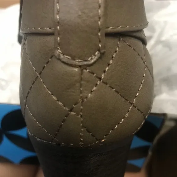 NWT Liz Clairborne Ankle Boots