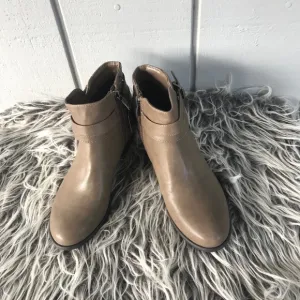 NWT Liz Clairborne Ankle Boots