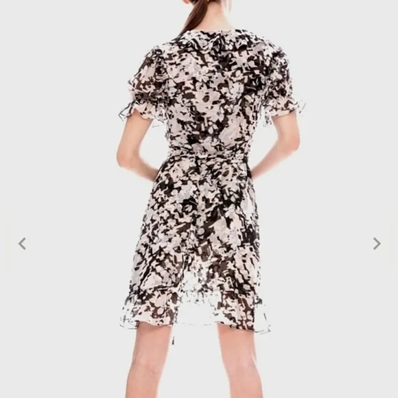 NWT MISA Los Angeles Floral Everly Wrap dress size medium