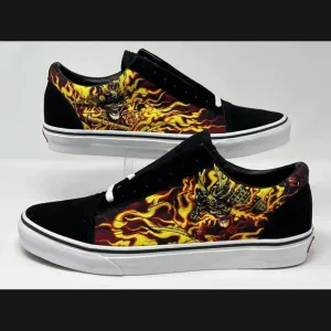 NWT New Vans Old Skool Samurai Flames 🔥 Shoes Size 9