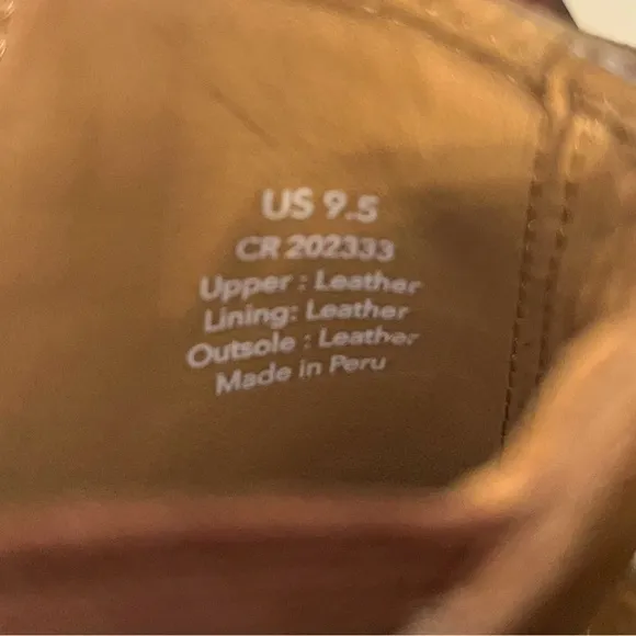 NWT Nisolo Everyday Chelsea Suede Women's Ankle Boots - Size 9.5
