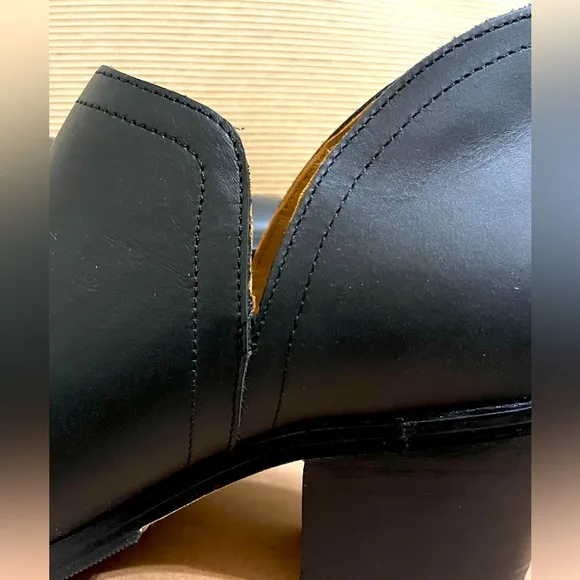 NWT Nisolo Mia Everyday Women’s Ankle Bootie - Black/Black