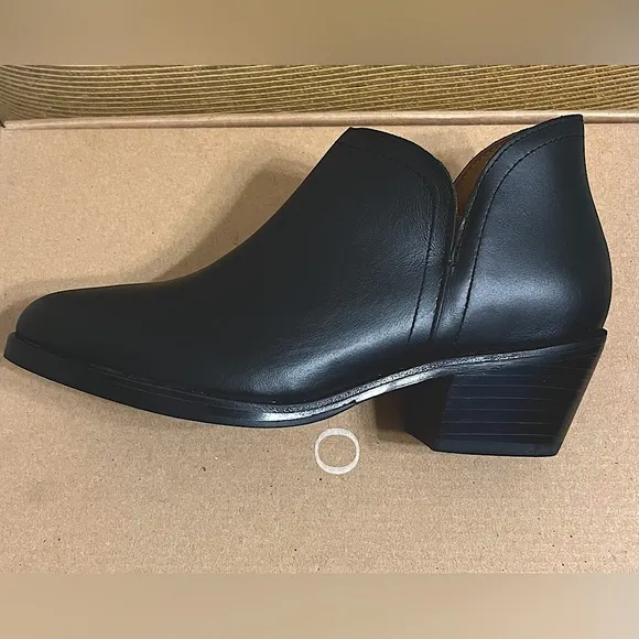 NWT Nisolo Mia Everyday Women’s Ankle Bootie - Black/Black