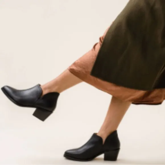 NWT Nisolo Mia Everyday Women’s Ankle Bootie - Black/Black