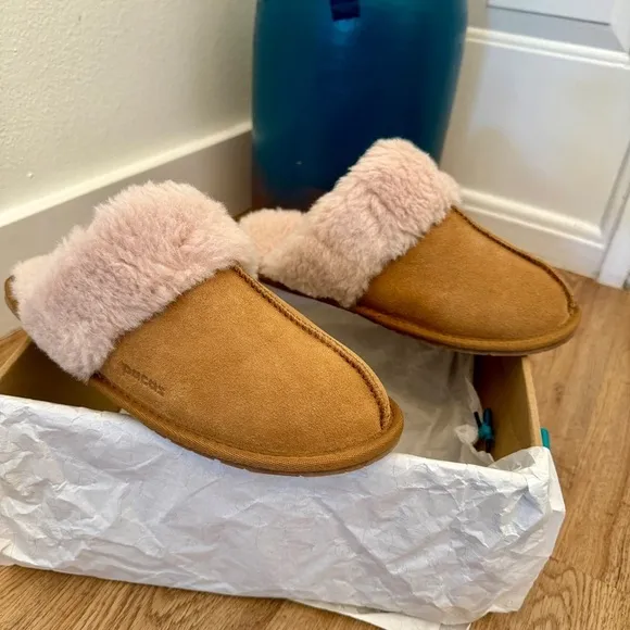 NWT - PACAS - WOMEN'S ALPACA LINED SLIDE SLIPPER - Size: 10