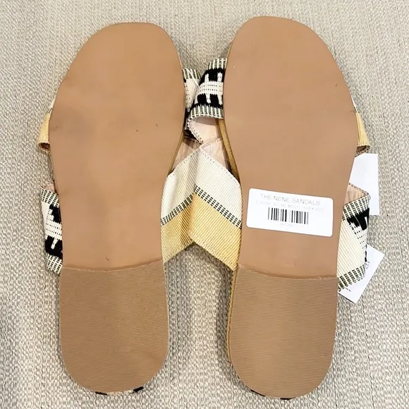 NWT Shekudo Nene Cross Slide Sandal