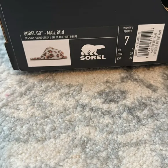 NWT Sorel Go Mail Run Leopard Slippers-7