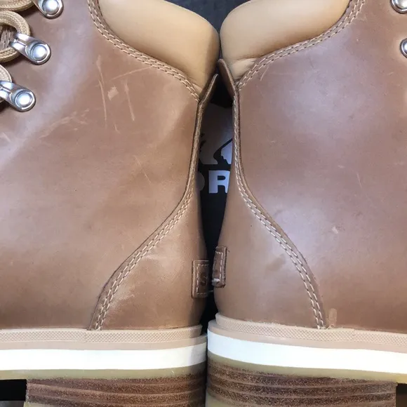 NWT Sorel Lennox ankle Boots