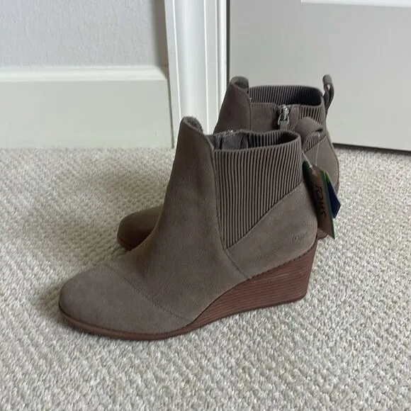NWT TOMS  Diana Women's Taupe Wedge Ankle Boots