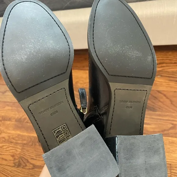 NWT Tory Burch Black Leather Ankle Booties Size 6.5